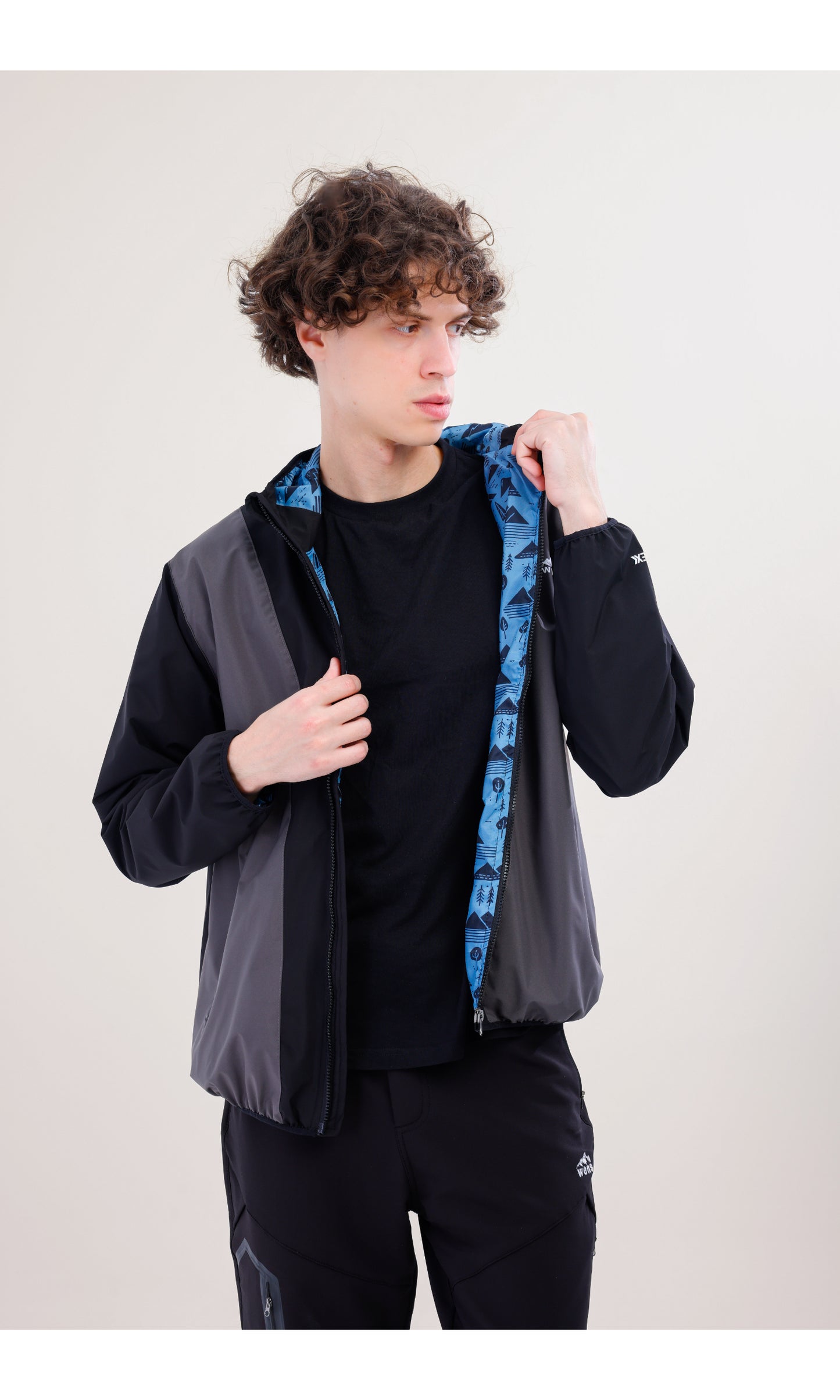 Rain Flex Ultralight Waterproof Raincoat – Design That Turns Into a Bag