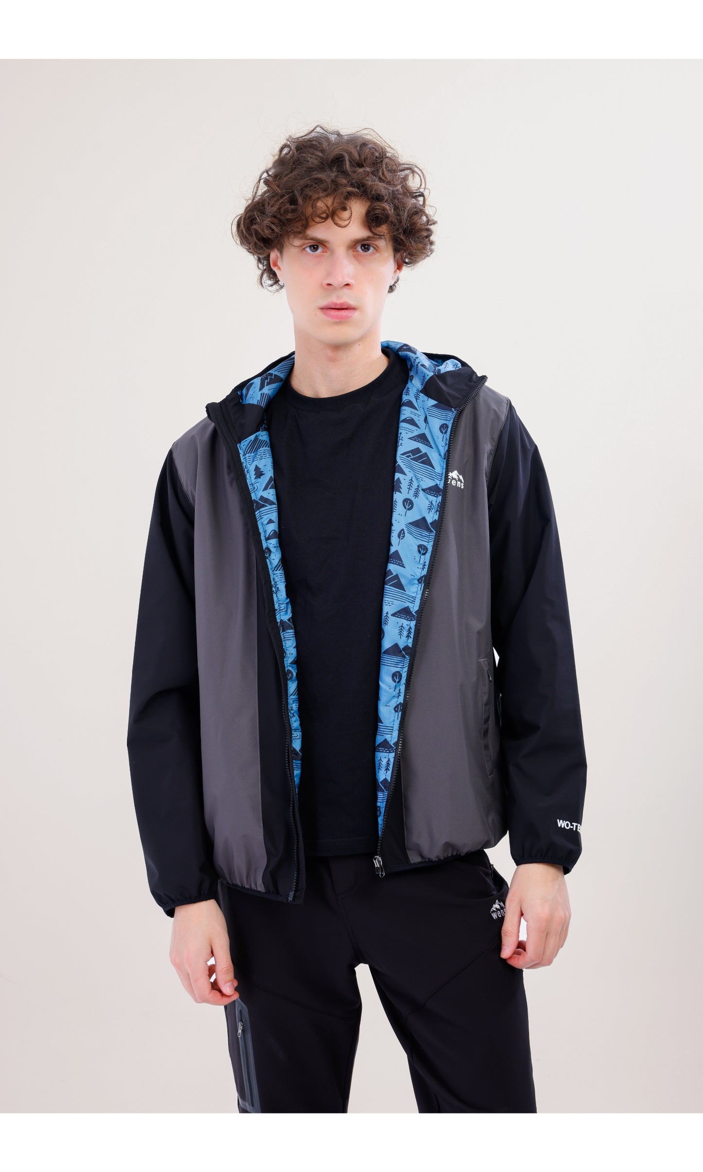 Rain Flex Ultralight Waterproof Raincoat – Design That Turns Into a Bag